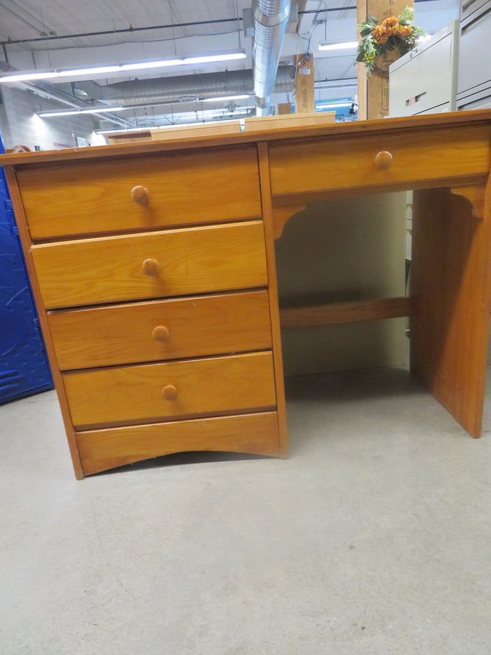 42"W Study Table