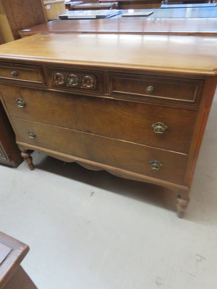 5-Drawer Dresser