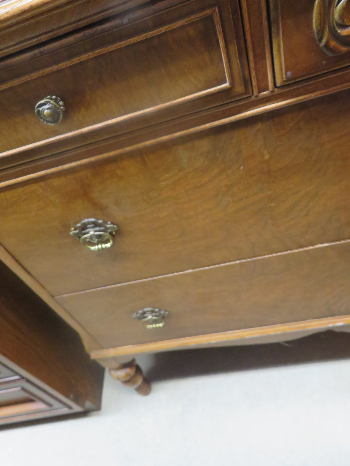 5-Drawer Dresser