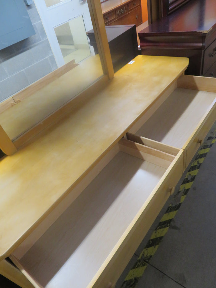 6-Drawer Dresser With Mirror