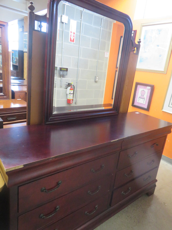 6-Drawer Dresser With Mirror