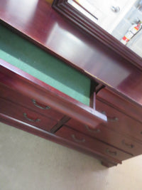 6-Drawer Dresser With Mirror