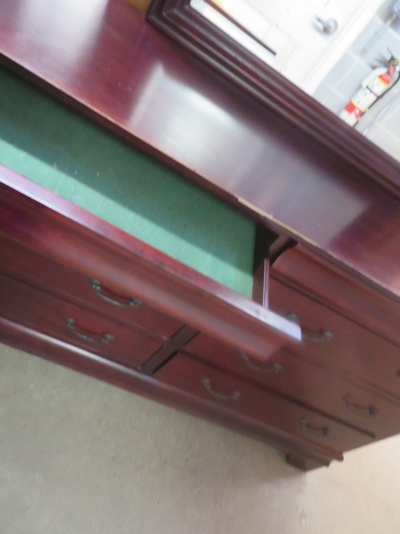 6-Drawer Dresser With Mirror