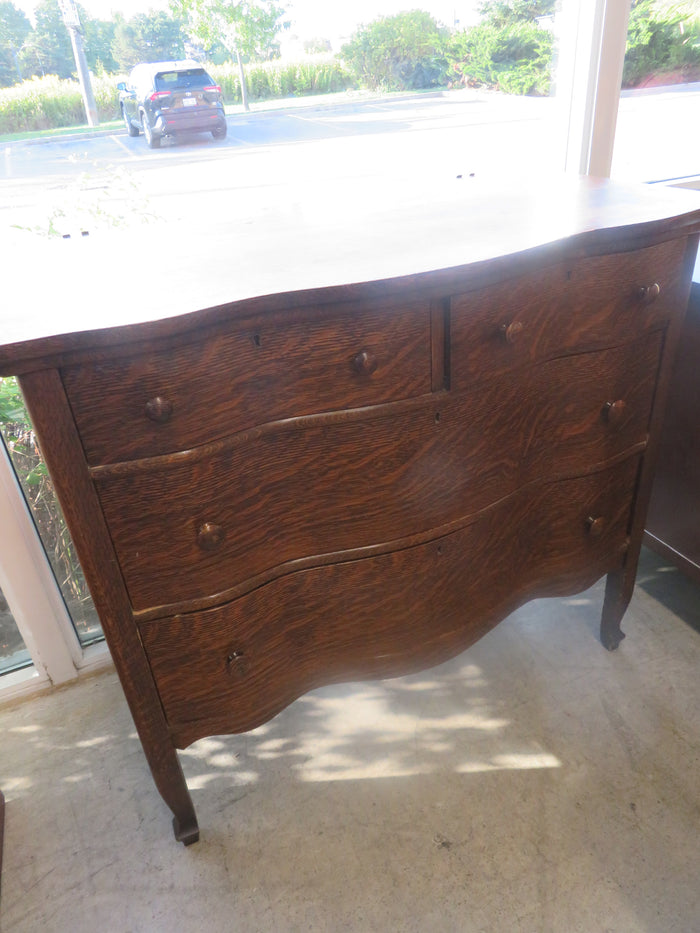 6-Drawer Dresser