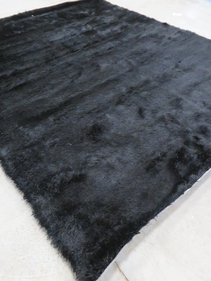 8' X 10' Shag Rug