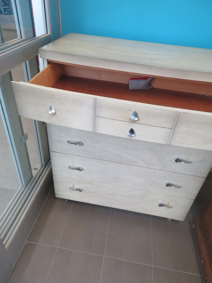 5-Drawer Dresser