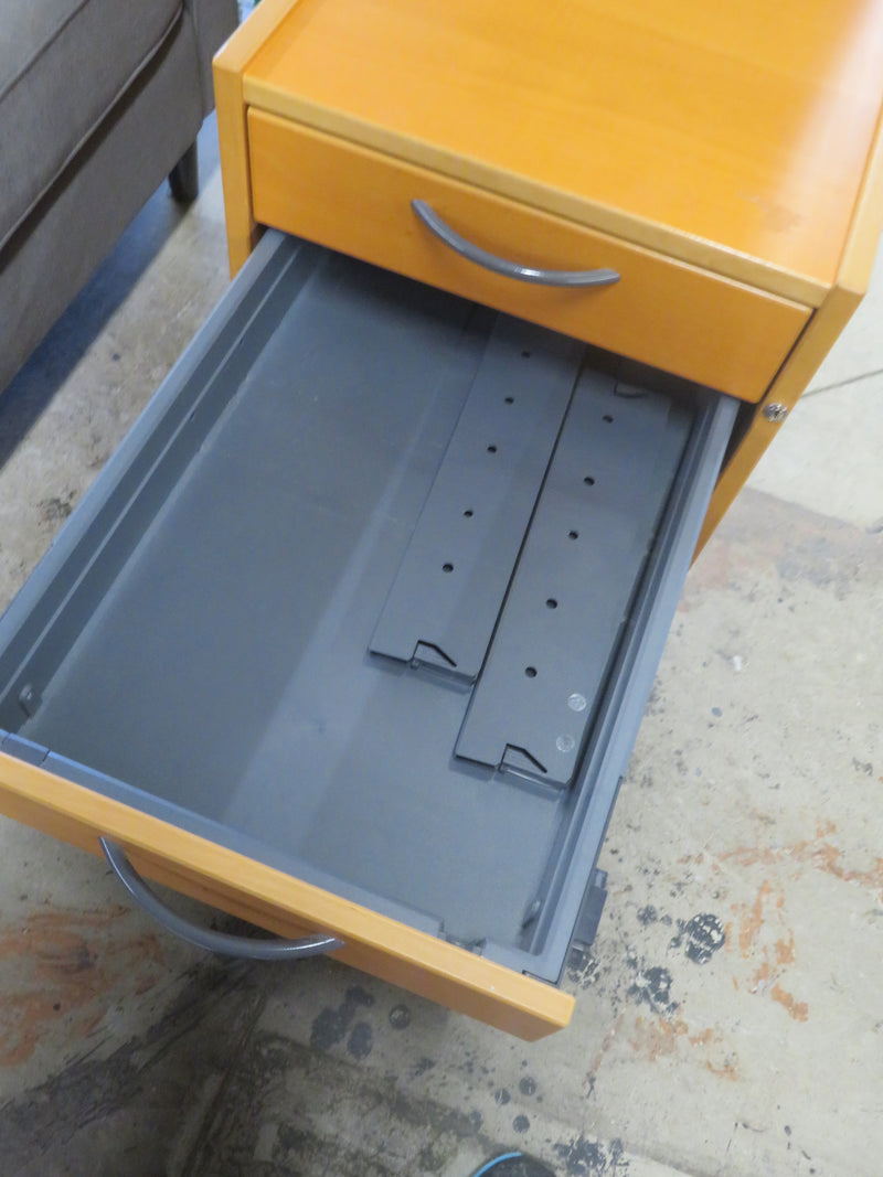 30"W Side Table