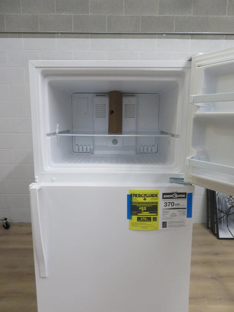 30"W 18.3 Cu Ft Top Freezer Refrigerator in White