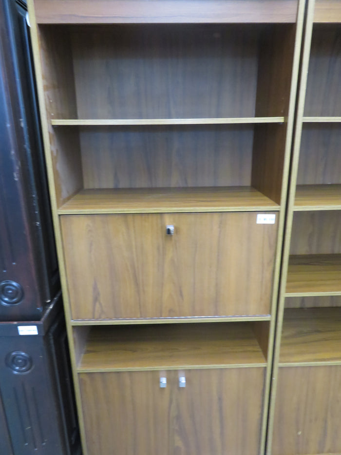 Russet Center Cabinet with Shelves