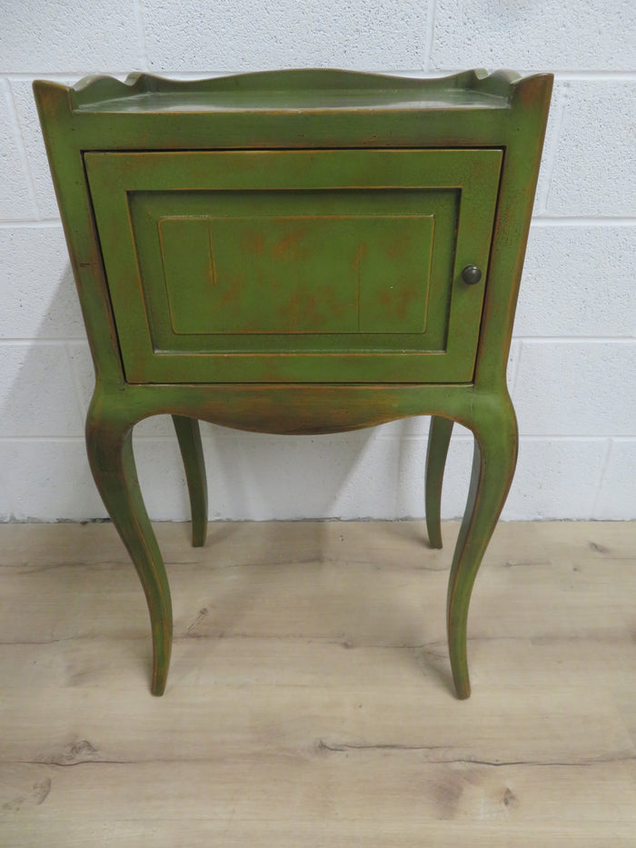 19.5"W French Provincial Style Nightstand