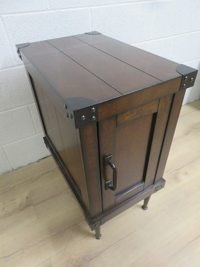 14"W Set of 2 Nightstands