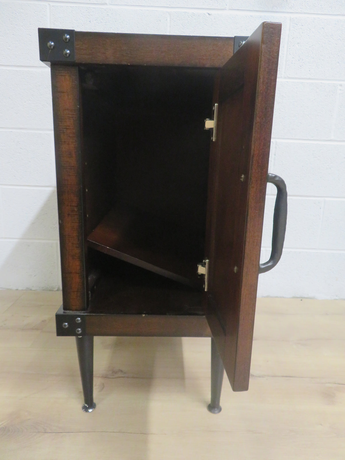 14"W Set of 2 Nightstands
