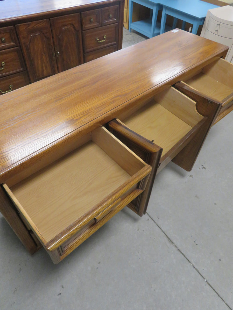 68"W 9-Drawer Dresser