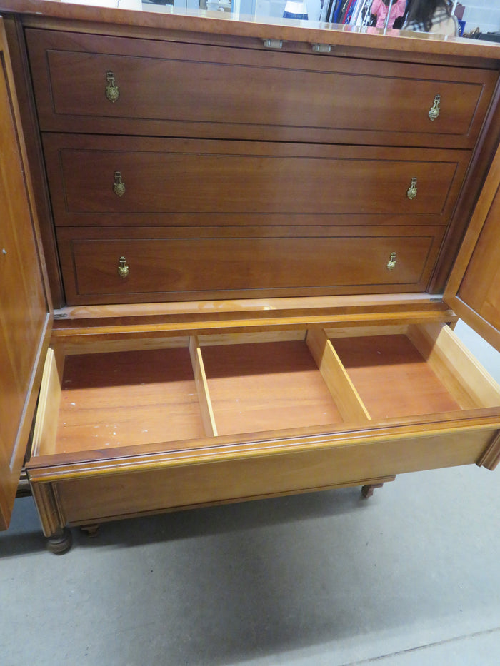 40.5"W 6-Drawer Wooden Dresser