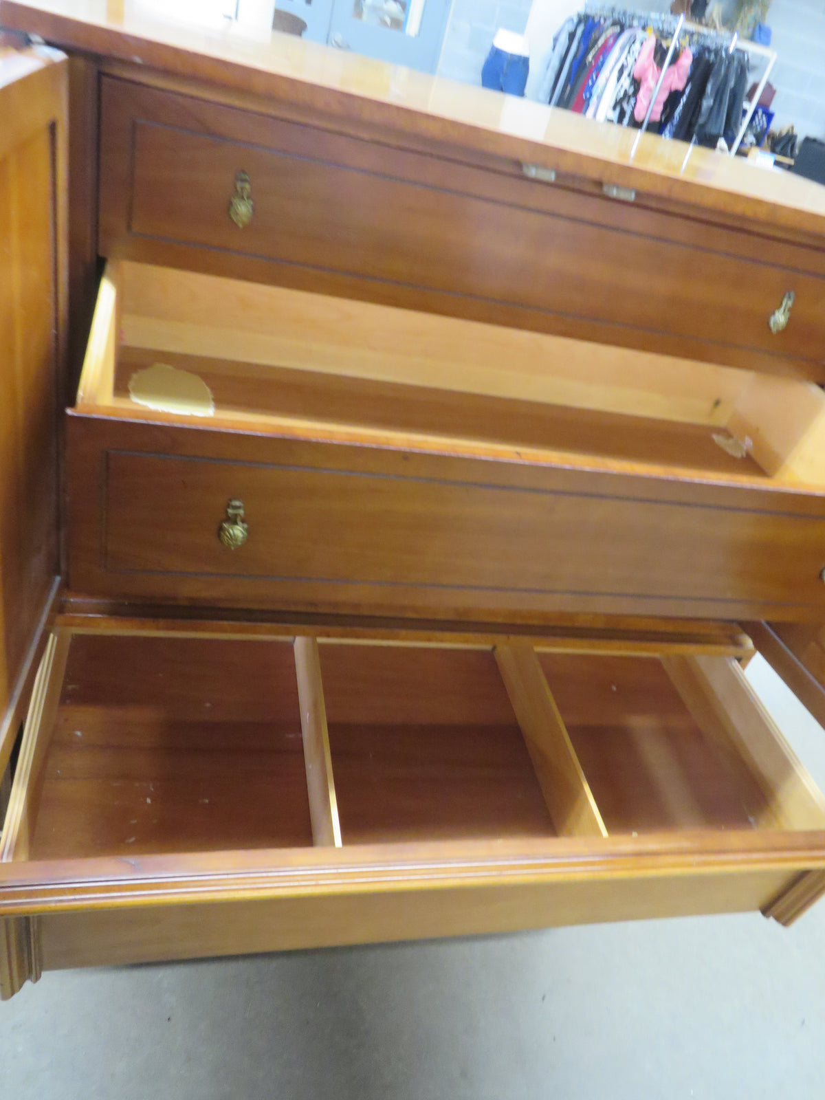 40.5"W 6-Drawer Wooden Dresser
