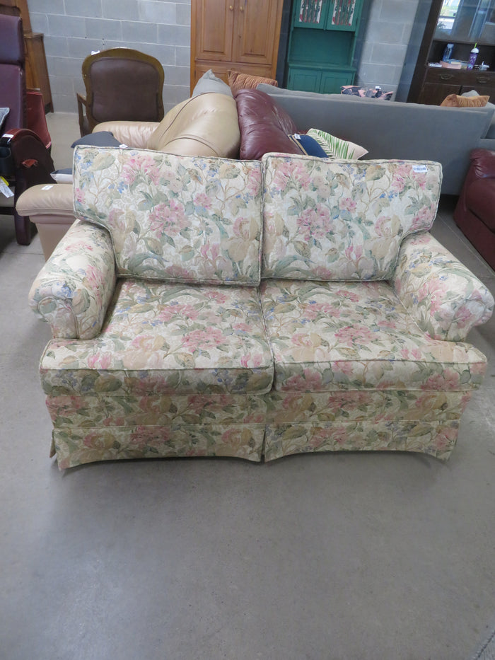 58"W Floral Fabric Love Seat