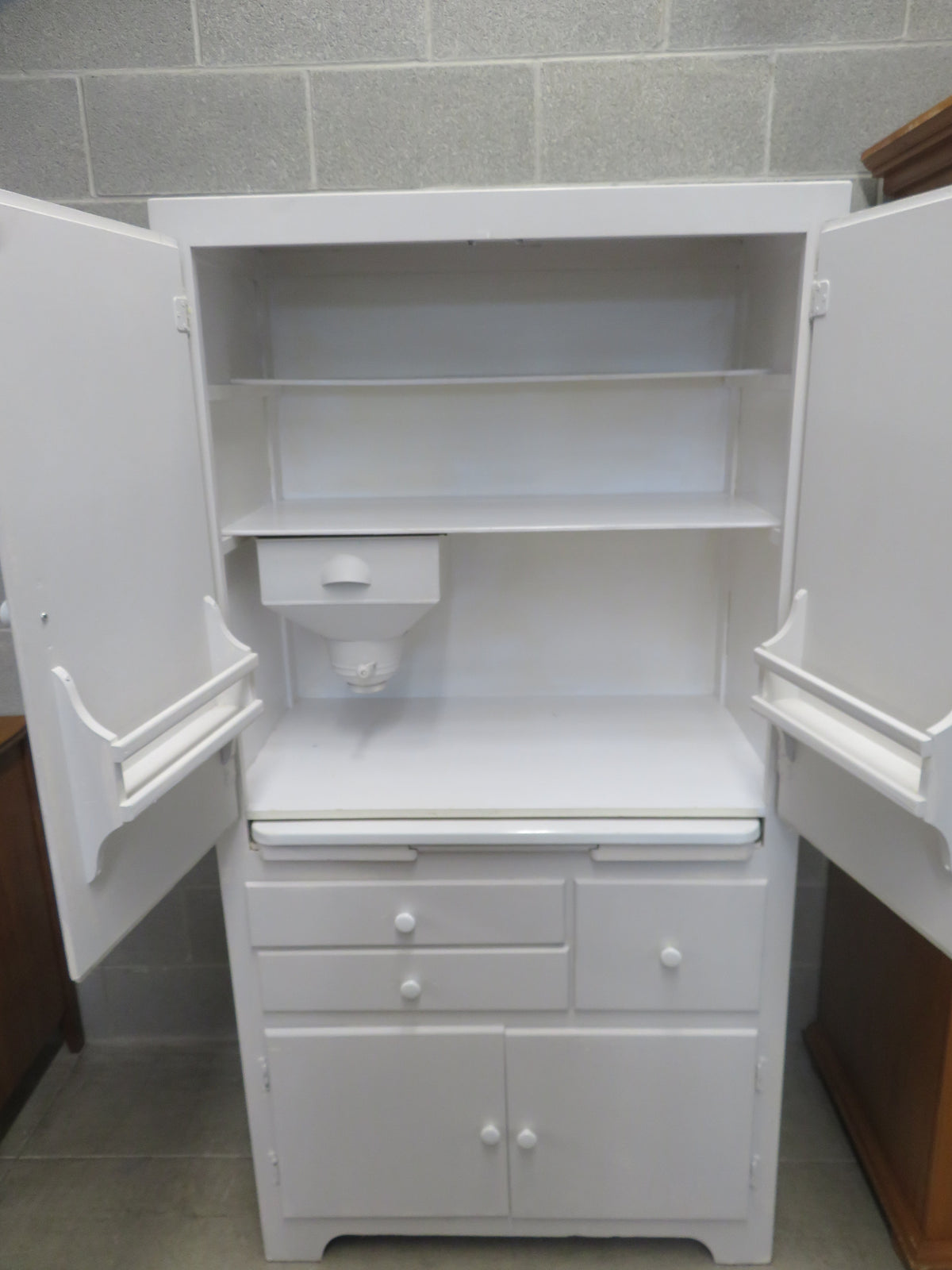 34.5"W 1-Piece Vintage Country Kitchen Cabinet