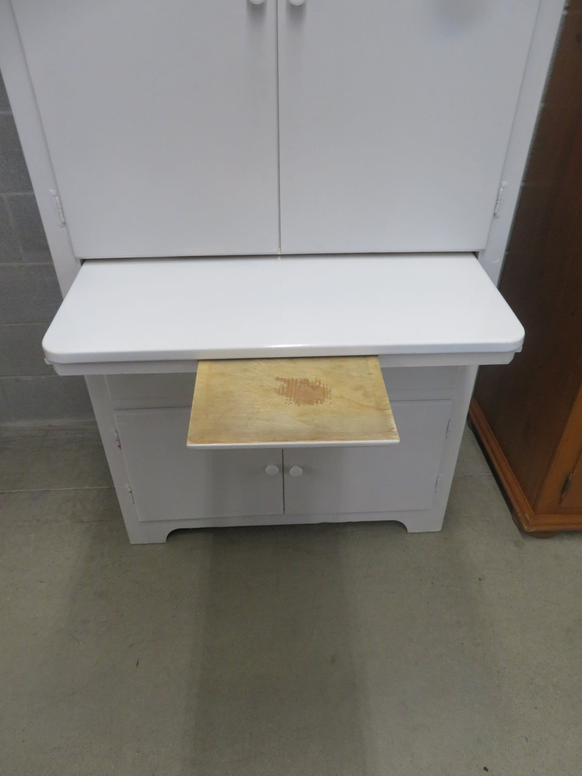 34.5"W 1-Piece Vintage Country Kitchen Cabinet