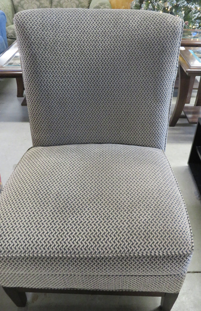 Zig Zag Pattern Chair