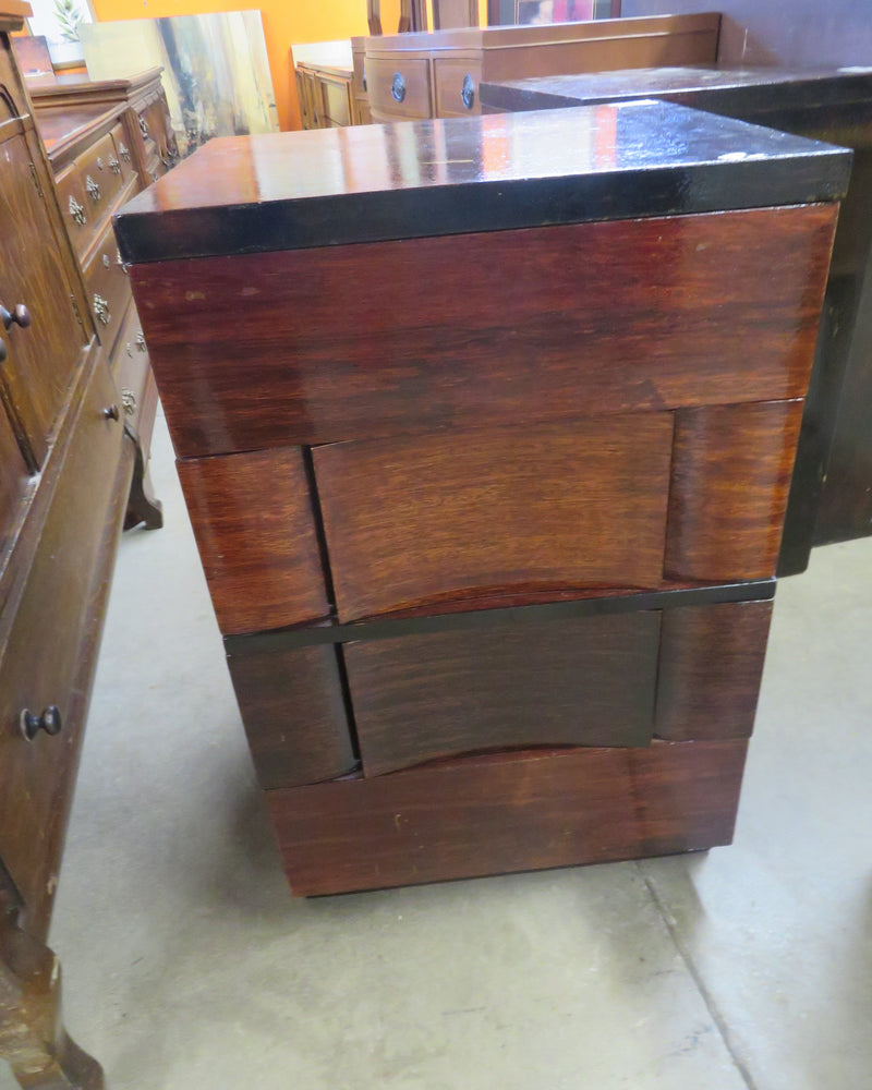 20"W Side Table