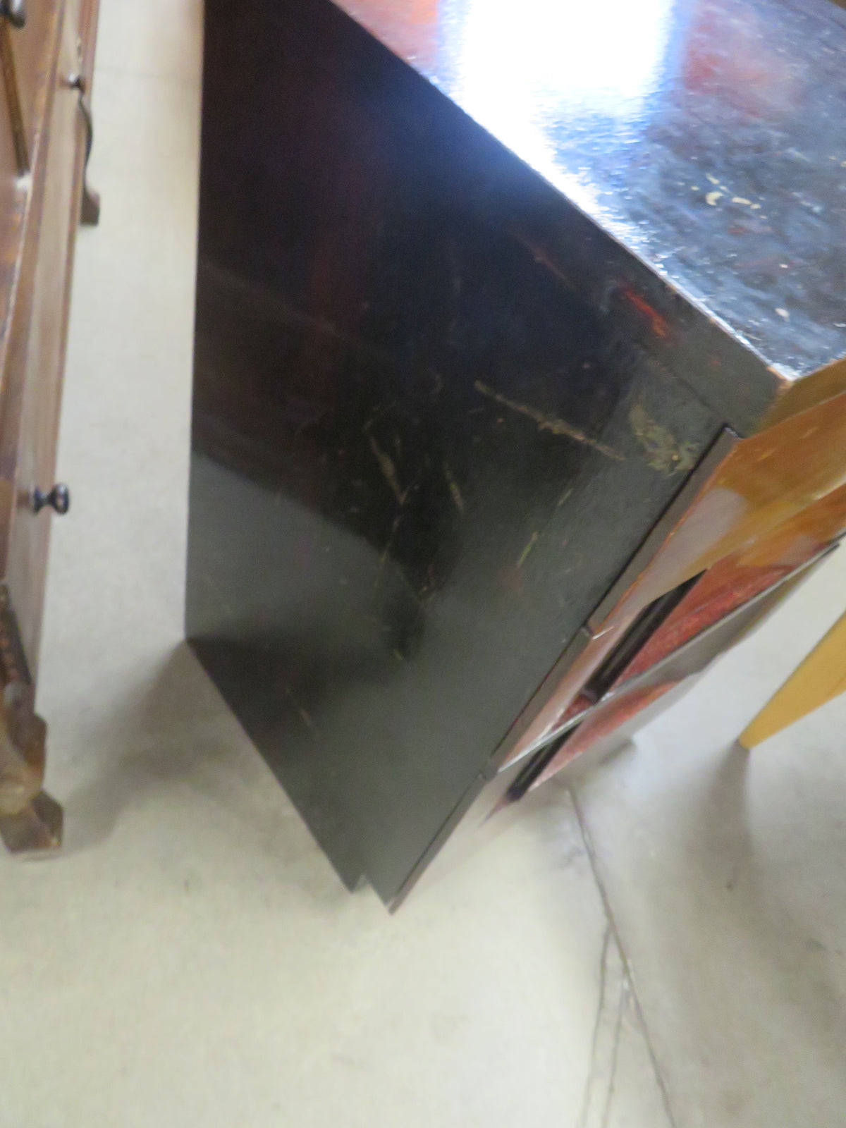 20"W Side Table