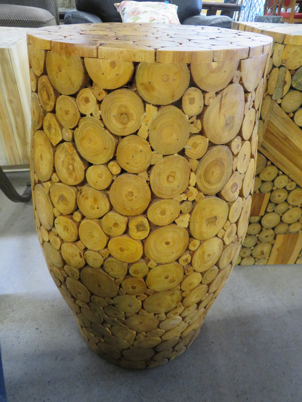 Wood Cube Round Coffee Table