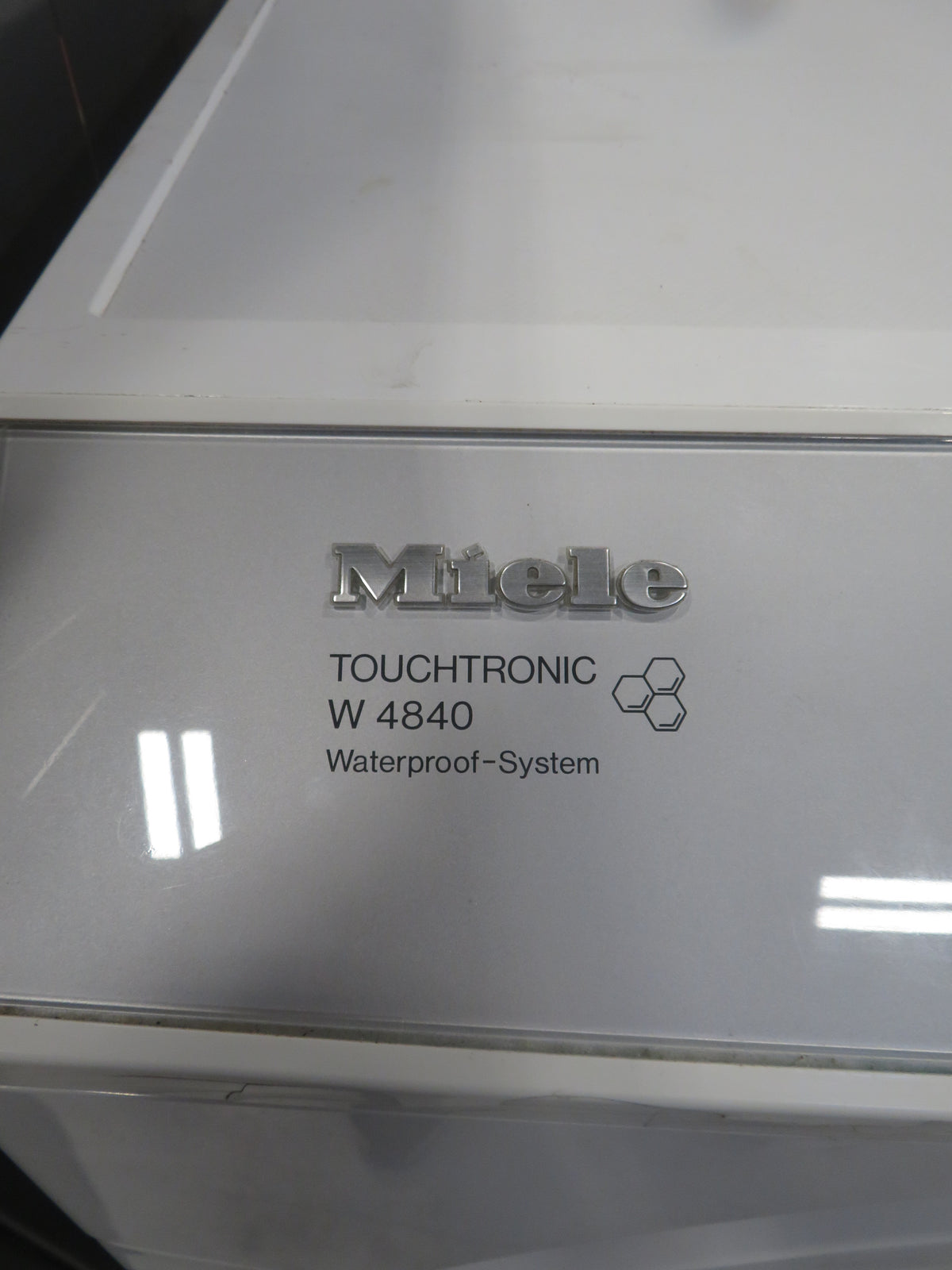 27"W Front Load Washing Machine in White