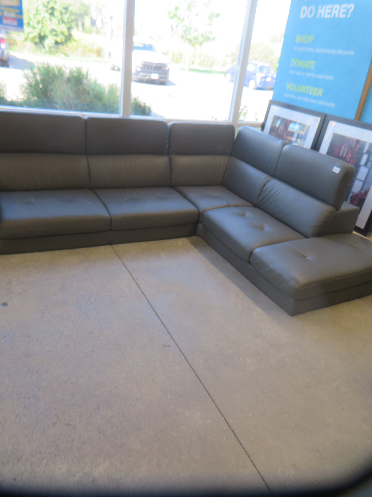 119"W L-Shape Leather Sofa
