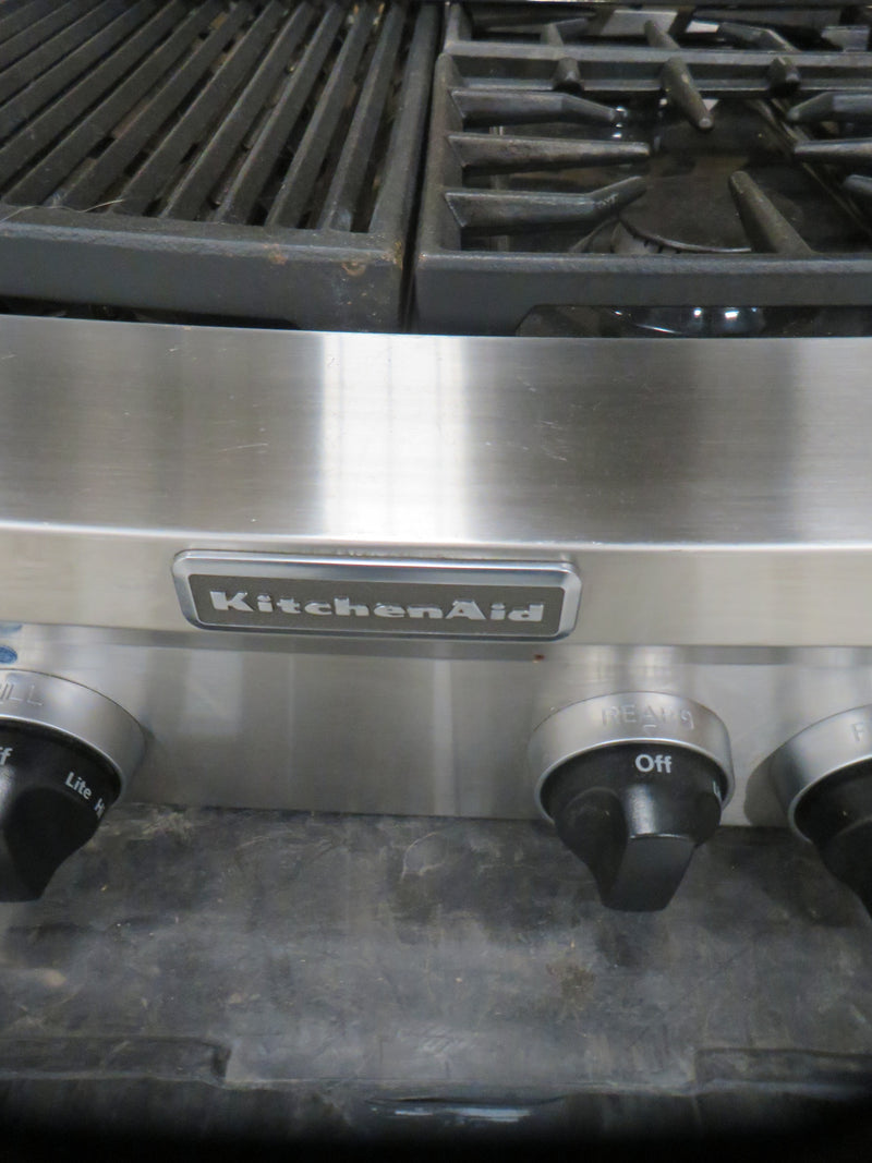 48"W Gas Cooktop with 6 Burners and Grill