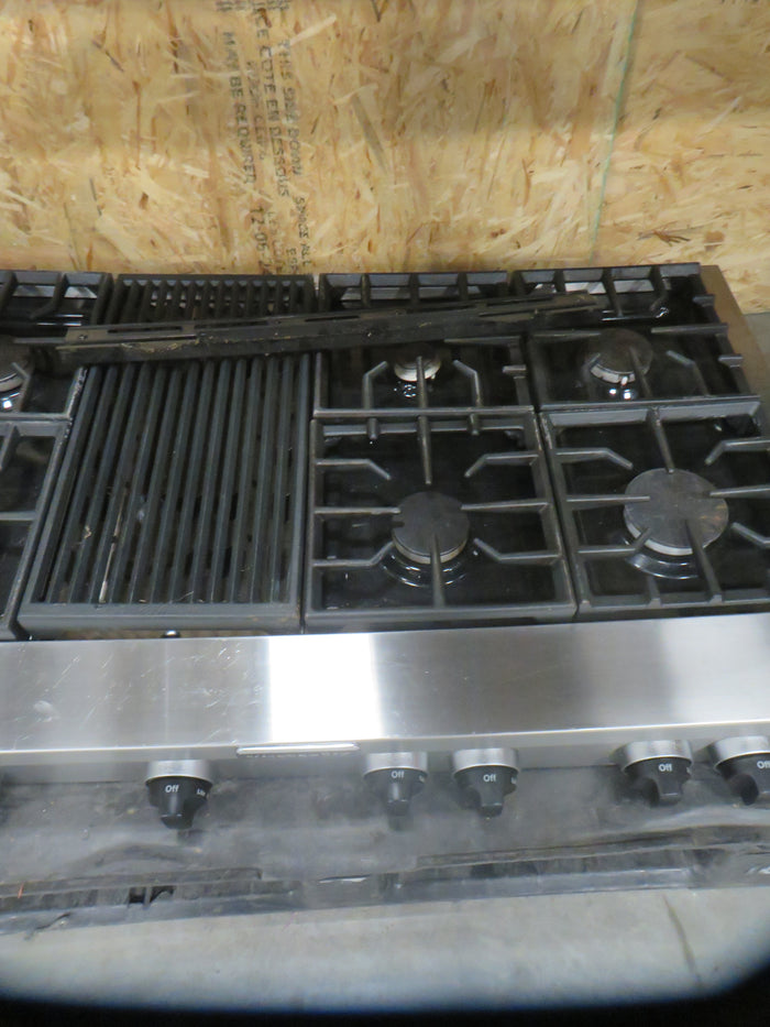 48"W Gas Cooktop with 6 Burners and Grill