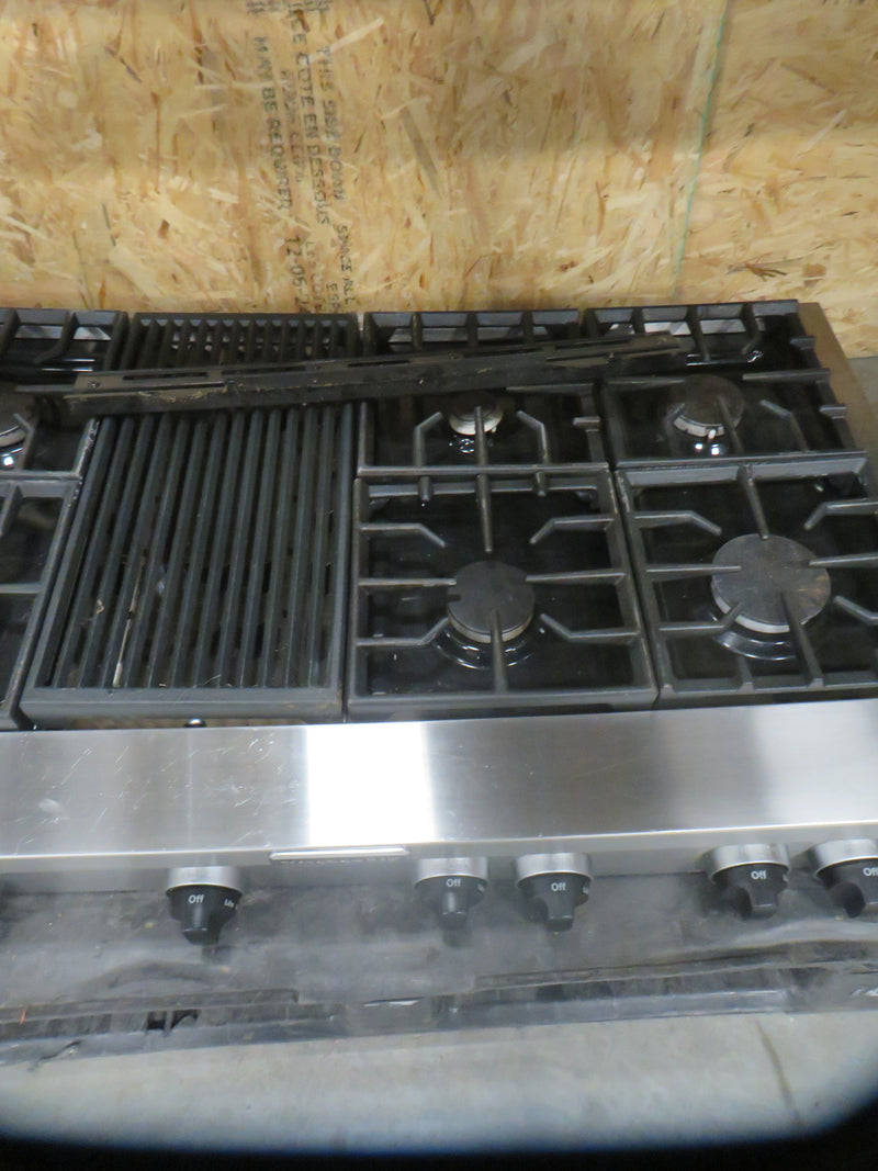 48"W Gas Cooktop with 6 Burners and Grill
