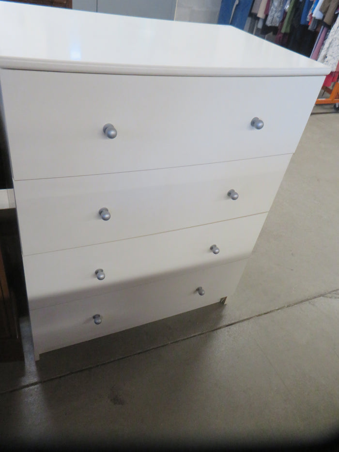 31.5"W 4-Drawer Dresser
