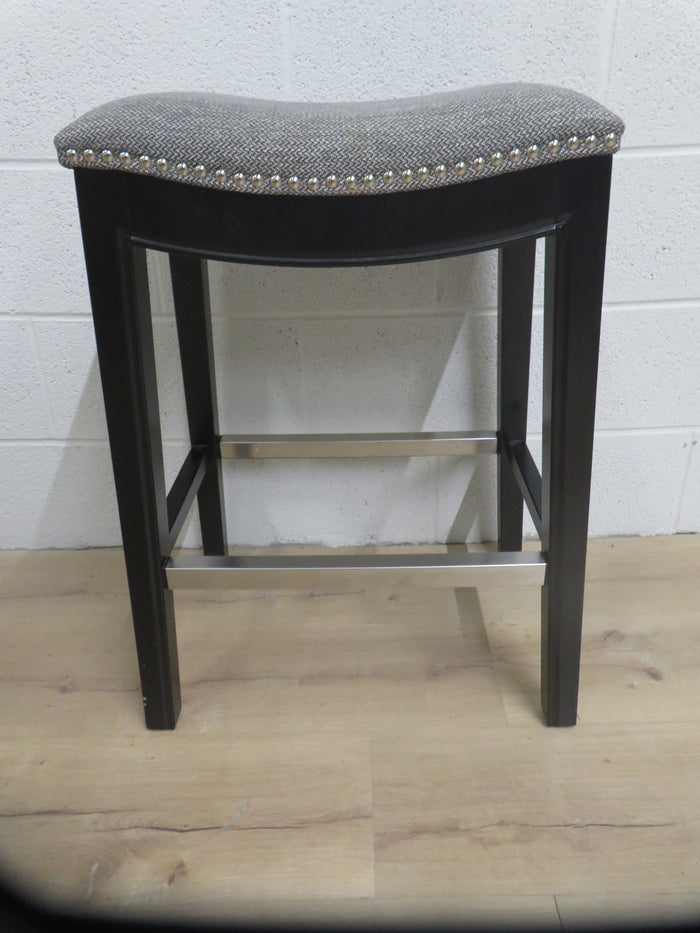 18"W Bar Stool on Wooden Legs