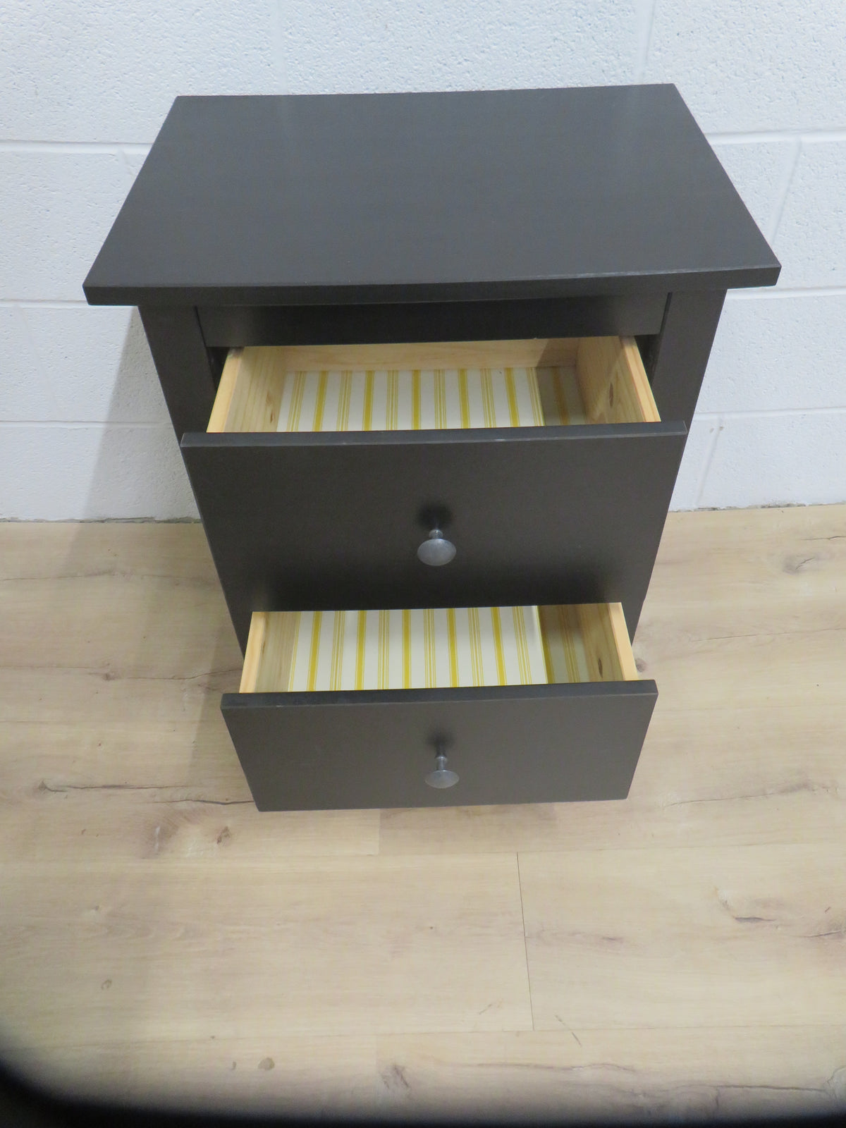 21.5"W Two Drawer End Table