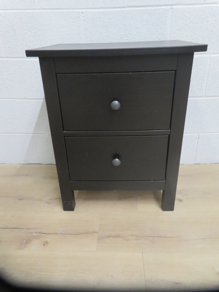21.5"W Two Drawer End Table