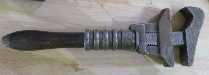 Antique Adjustble Pipe Wrench Bemis Call H&T Co.
