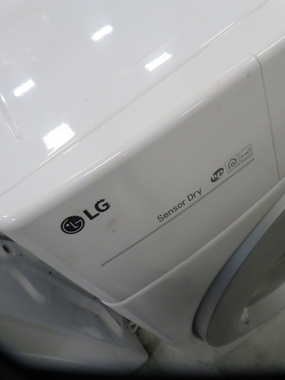 27"W Electric Front Load Dryer in White