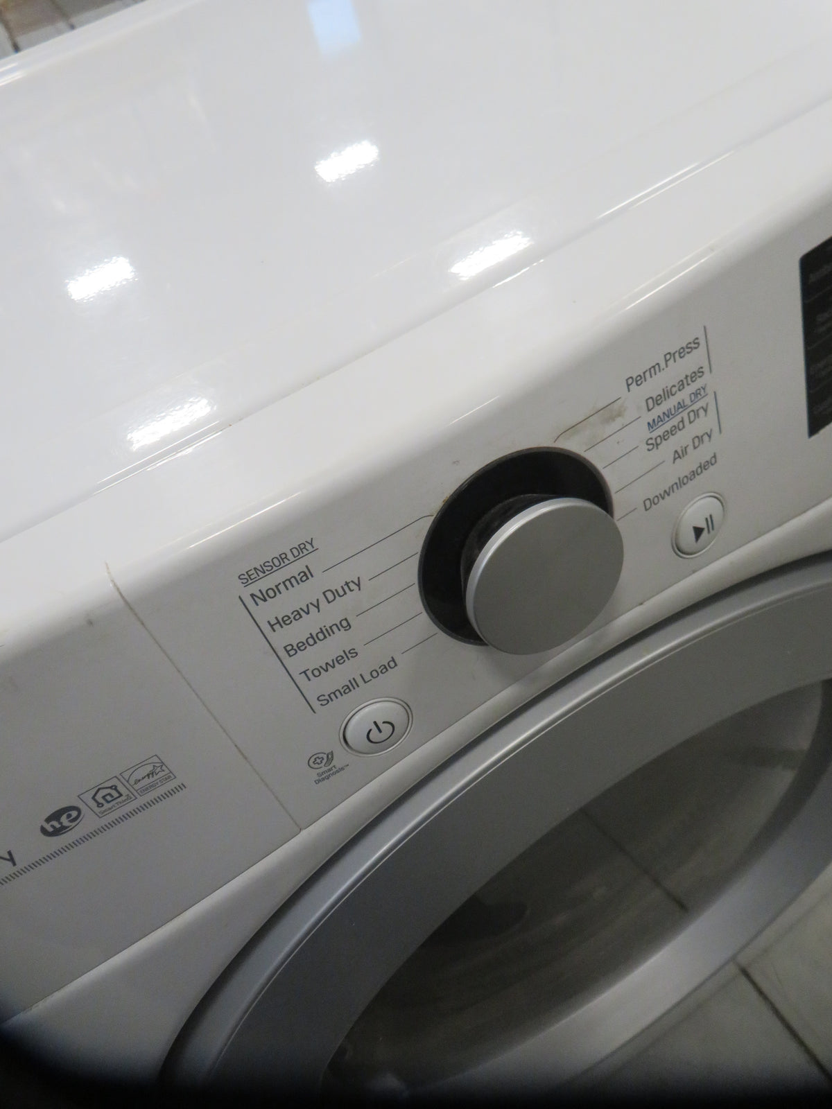 27"W Electric Front Load Dryer in White