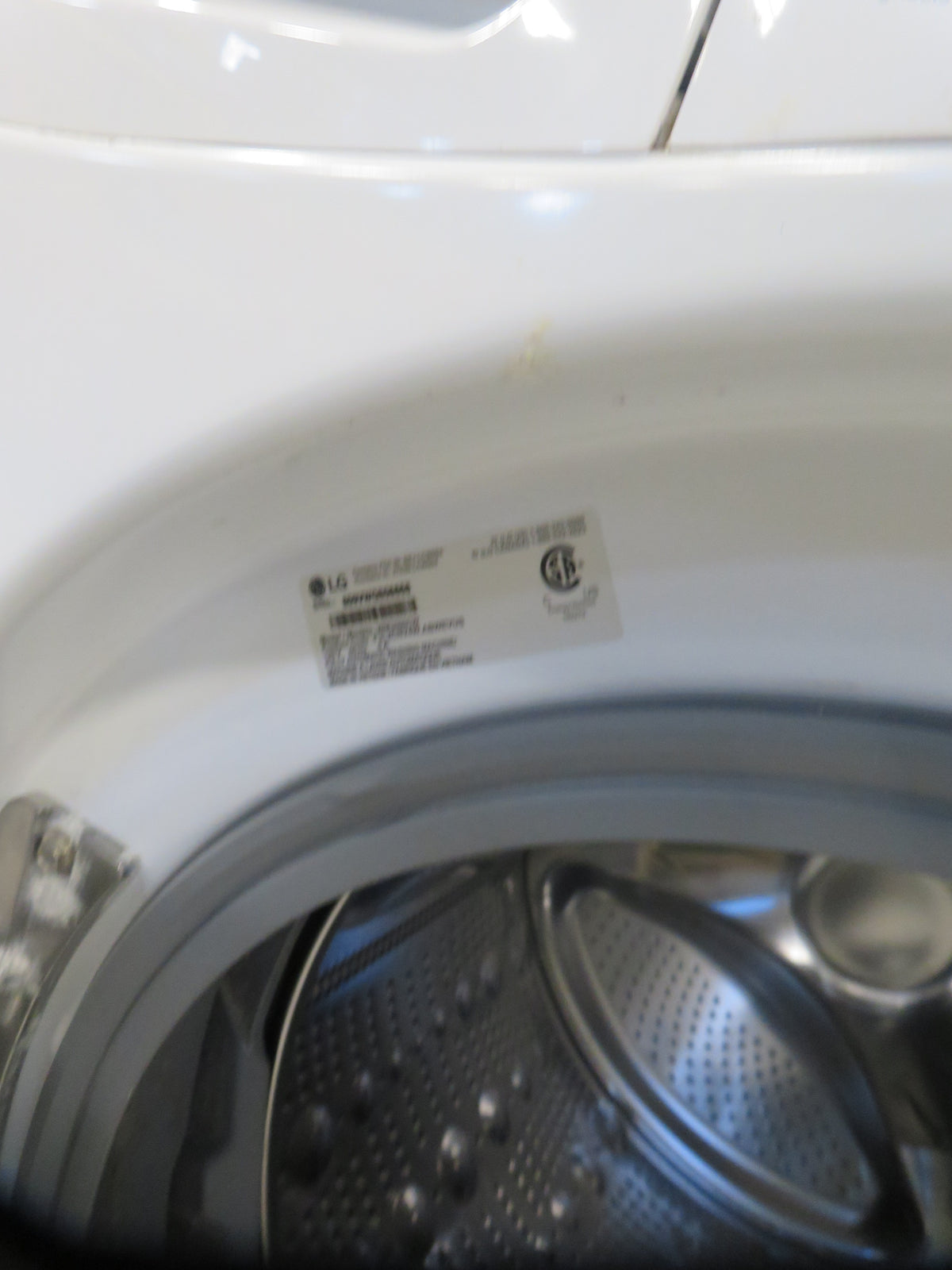 27"W Electric Front Load Washer in White