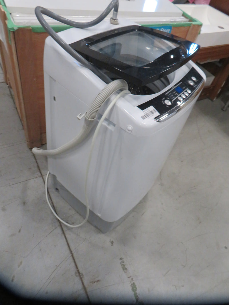 16"W Small  Black+ Decker Washing Machine