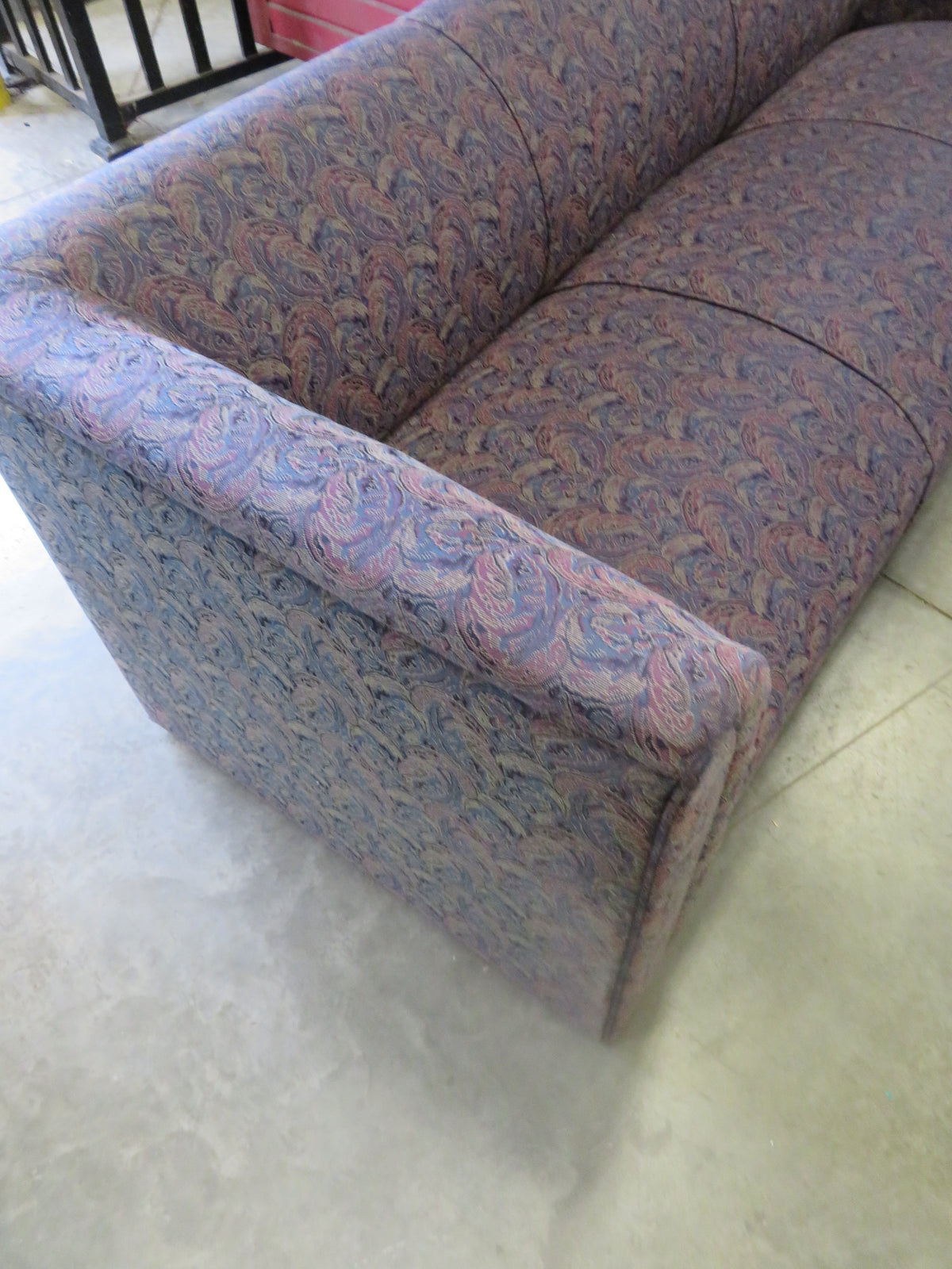 Love Seat in Paisley Print