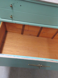 31"W 4-Drawer Dresser