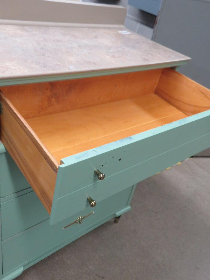 31"W 4-Drawer Dresser
