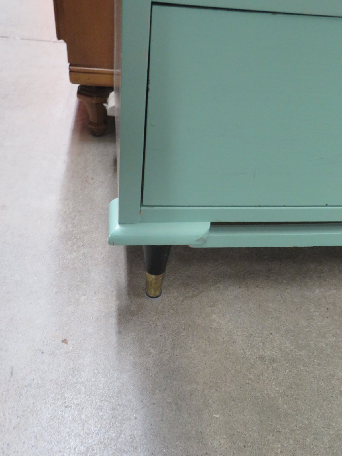 31"W 4-Drawer Dresser