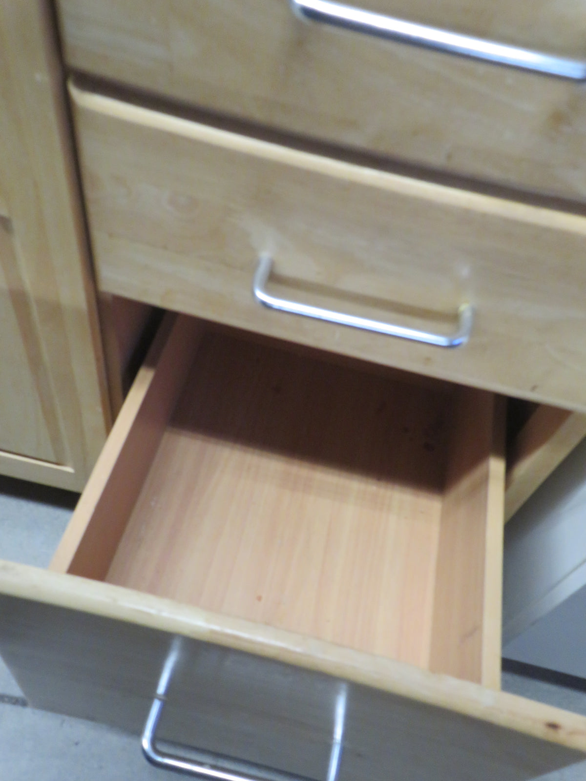 30.5"W 7-Drawer Wooden Dresser