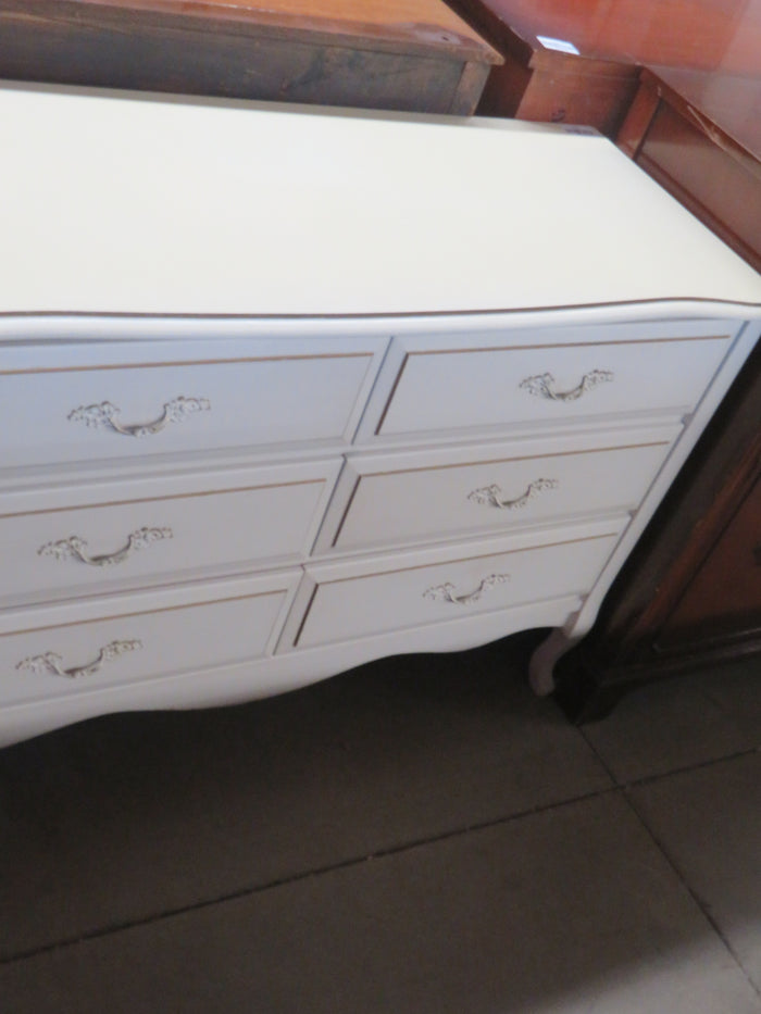 48"W 6-Drawer White Dresser