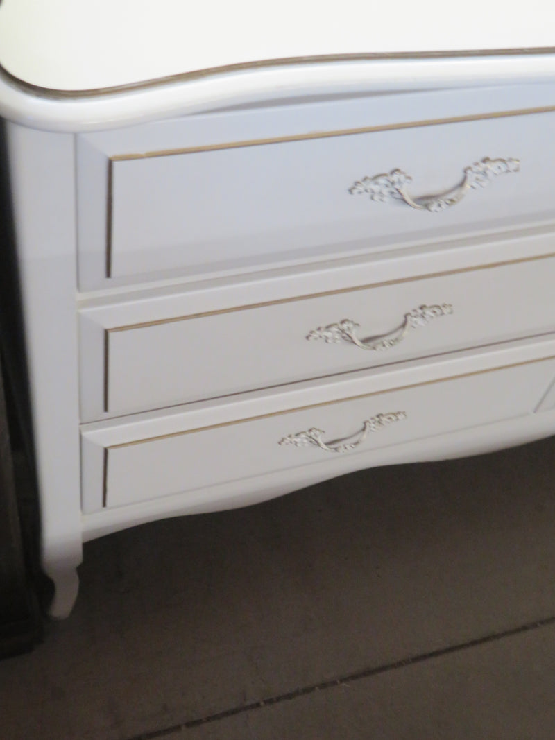 48"W 6-Drawer White Dresser