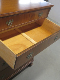 34"W 5-Drawer  Dresser