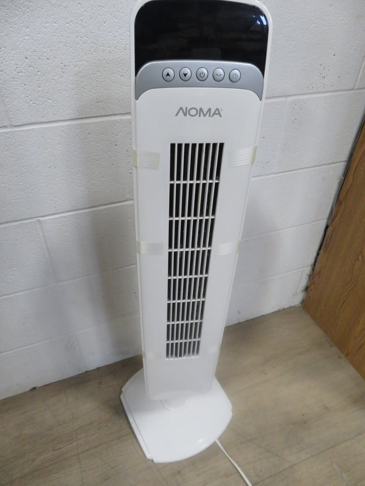 White Tower Oscillating Fan