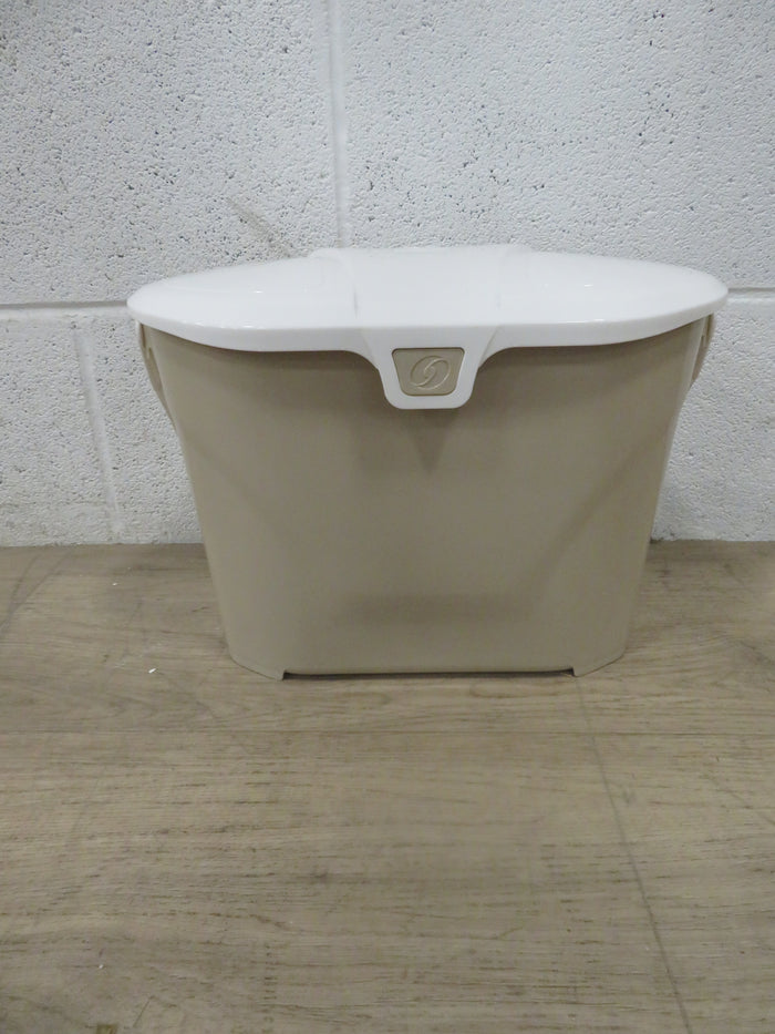 Kitchen Organics Bin in Beige and White